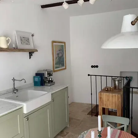 Сasa de vacaciones Le Karlstrom - Charmante Maison Au Coeur Du Viel Antibes