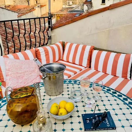 Le Karlstrom - Charmante Maison Au Coeur Du Viel Antibes